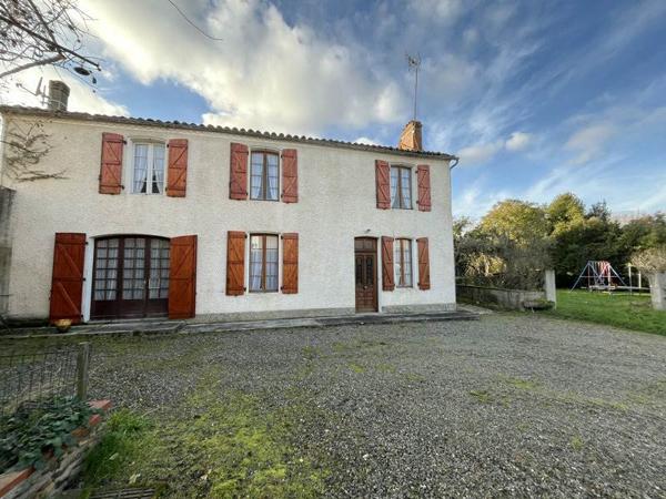 Maison à vendre |  Aire-sur-l'Adour |  7 pièces | 206 m²