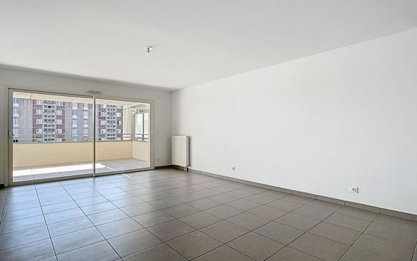 Appartement à vendre    3 pièces • 80,12 m2 Tournon-sur-Rhône