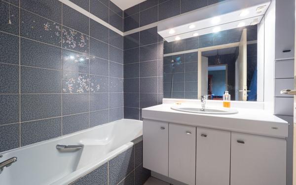 Appartement à vendre    3 pièces • 84 m2 Lyon 7