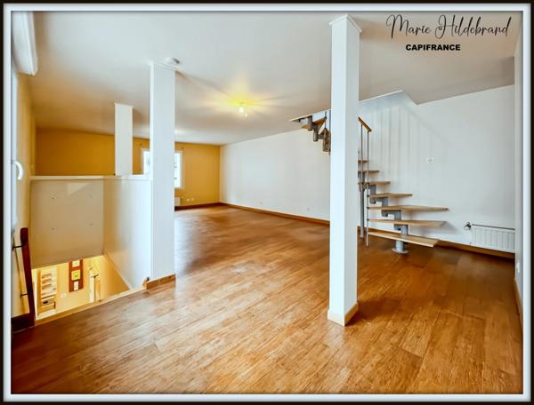 Immeuble de 130m² habitable - 2 appartements - cours