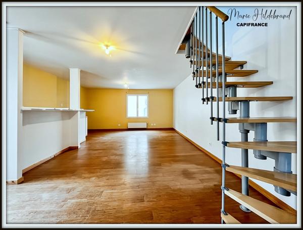 Immeuble de 130m² habitable - 2 appartements - cours