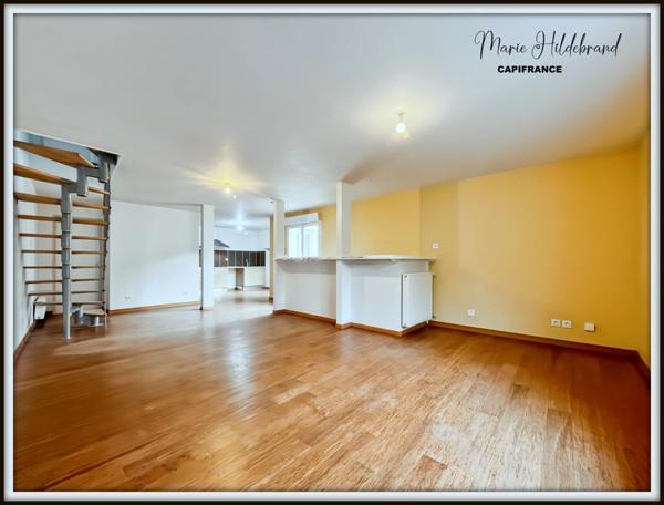Immeuble de 130m² habitable - 2 appartements - cours