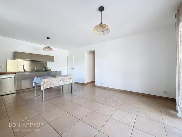 Rez de villa 2 pièce(s) 1 chambre(s) 47.53 m²