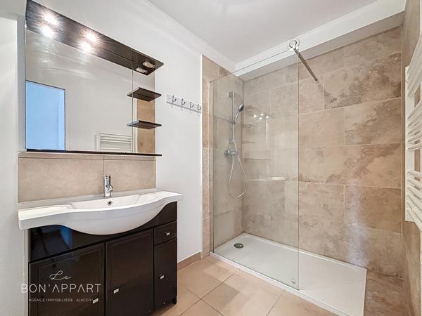 Rez de villa 2 pièce(s) 1 chambre(s) 47.53 m²