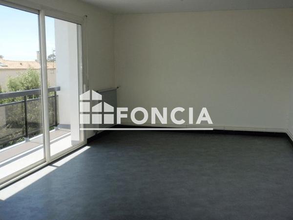 Location Appartement 3 pièces 66.39 m² - 5 BIS RUE DE L'AVIATION Rochefort 17300