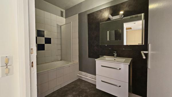 Appartement Neuilly Sur Marne 2 pièce(s) 47.43 m2