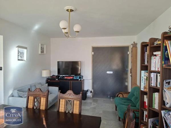 Appartement à louer 5 pièces 110m²