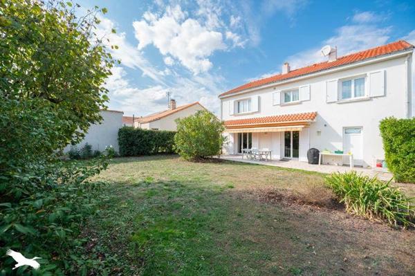 Maison à vendre 448 232 € Rezé 7 p 145 m² DPE C