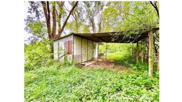 Terrain de loisirs de 24 437 m²