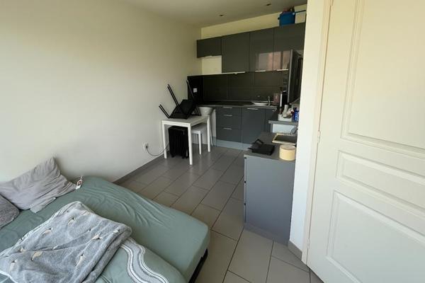 Appartement à vendre |  Saint-Priest |  1 pièce | 17 m²