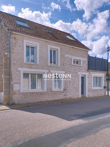 Spacieuse maison familiale de 130 m² proche de Vernon, avec 3 chambres, terrasse et agréable jardinet