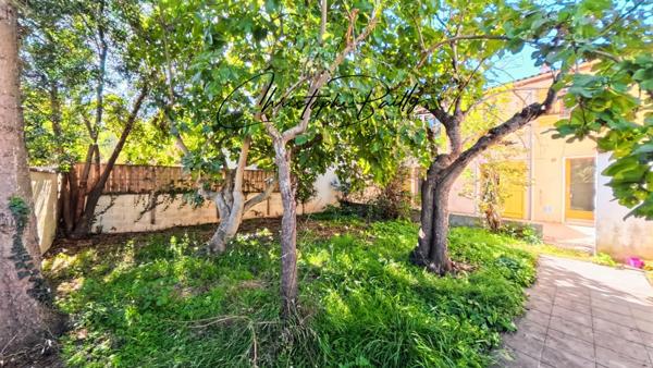 Maison familiale R+1, 4 chambres, garage et double jardin sur 298 m² de terrain, 111 m² habitables, à TOULOUSE (31100)