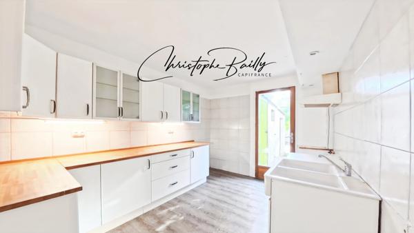 Maison familiale R+1, 4 chambres, garage et double jardin sur 298 m² de terrain, 111 m² habitables, à TOULOUSE (31100)