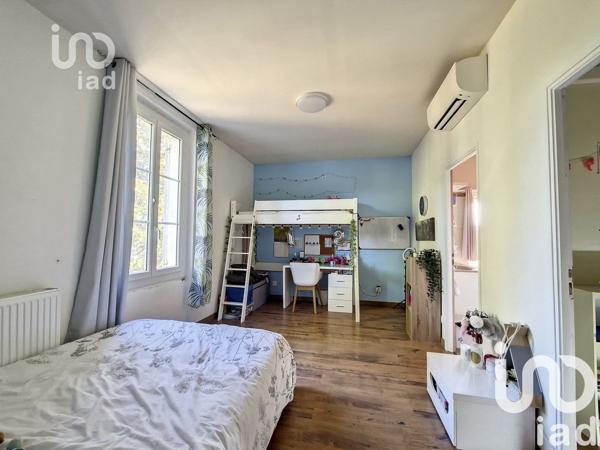 Maison de village 6 pièces de 185 m² à Lamagistère (82360)