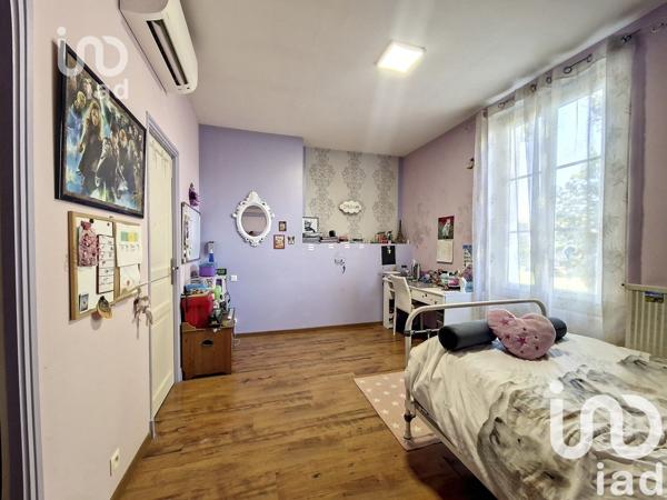 Maison de village 6 pièces de 185 m² à Lamagistère (82360)