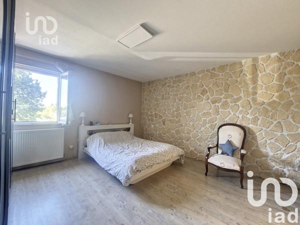 Maison de village 6 pièces de 185 m² à Lamagistère (82360)