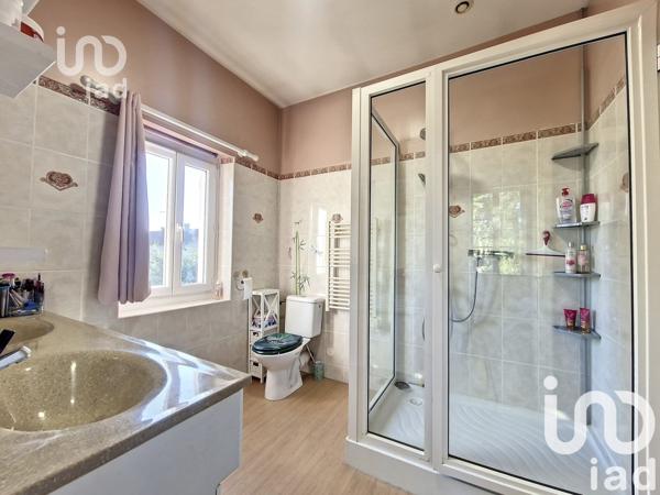 Maison de village 6 pièces de 185 m² à Lamagistère (82360)