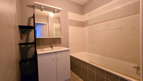 Brive-la-Gaillarde (19100) Appartement T2bis, lumineux avec Double Terrasse à Brive-la-Gaillarde