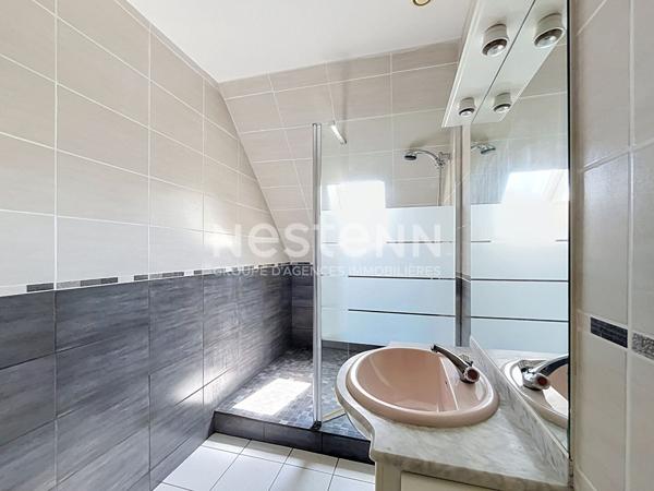 Maison familiale 6 pièces 5 chambres quartier Tillay à Saint Herblain