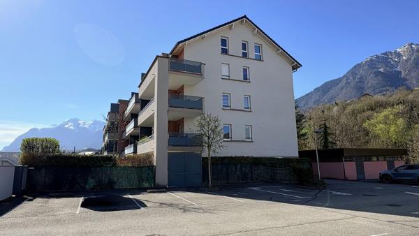 Appartement Albertville 3 pièce(s) 63.72 m2 en rez-de-jardin