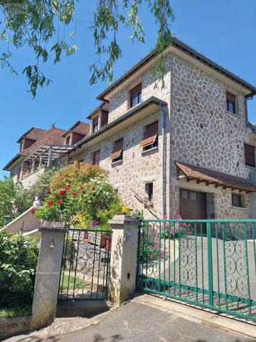 Achat - Maison Aurillac 15000 8 pièces 254 m 2 1402 m 2