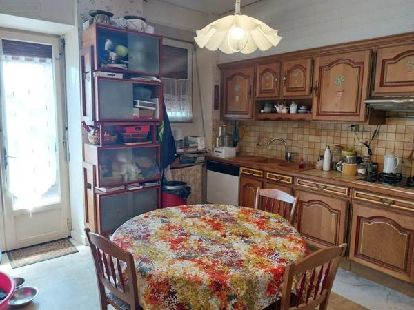 Achat - Maison Aurillac 15000 8 pièces 254 m 2 1402 m 2