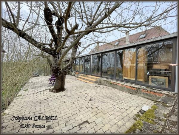 Au calme - maison en pierre 104 m² à rénover + grange