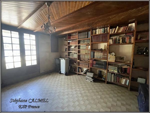 Au calme - maison en pierre 104 m² à rénover + grange