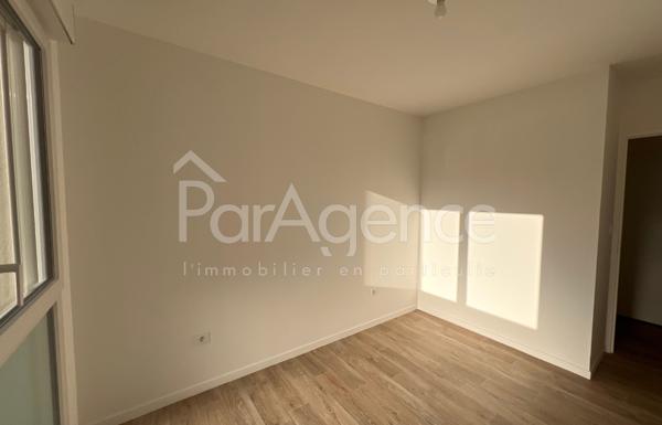 Appartement T4 neuf avec balcon Résidence récente Royan