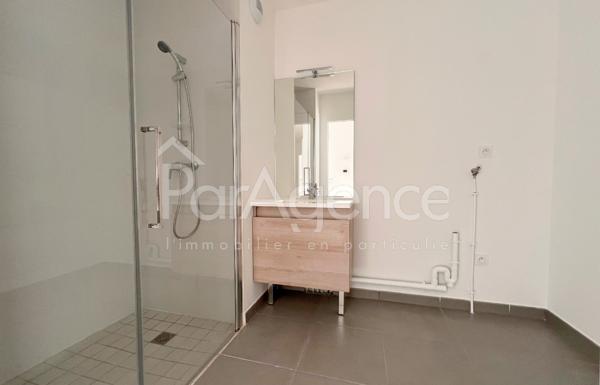 Appartement T4 neuf avec balcon Résidence récente Royan