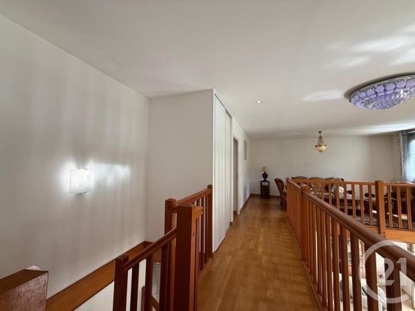 Maison à vendre  7 pièces - 204,74 m2 MONTEVRAIN - 77