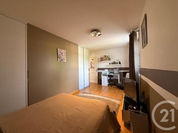 Maison à vendre  7 pièces - 204,74 m2 MONTEVRAIN - 77