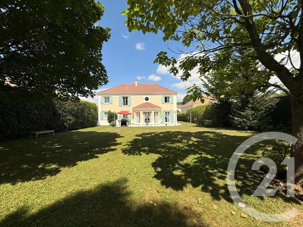 Maison à vendre  7 pièces - 204,74 m2 MONTEVRAIN - 77