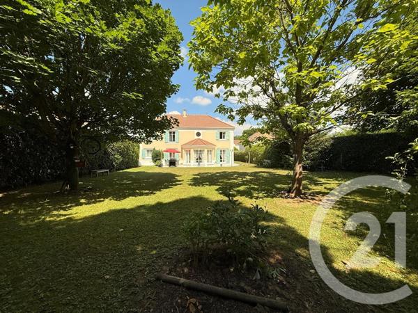 Maison à vendre  7 pièces - 204,74 m2 MONTEVRAIN - 77