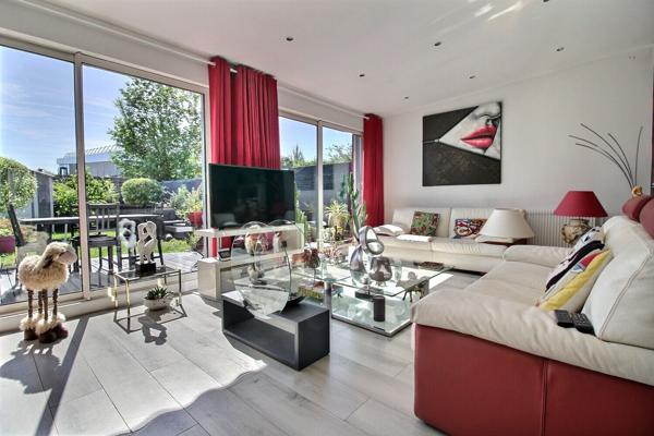 MAISON LOMME : 3 CHAMBRES ET JARDIN