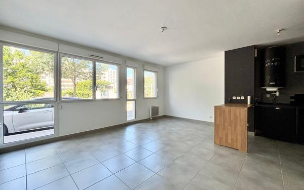 Appartement à vendre    2 pièces • 49,95 m2 Lyon 3