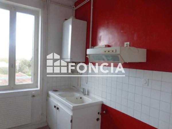 Location Appartement 3 pièces 94 m² - 2 RUE MAMESSIER Mably 42300