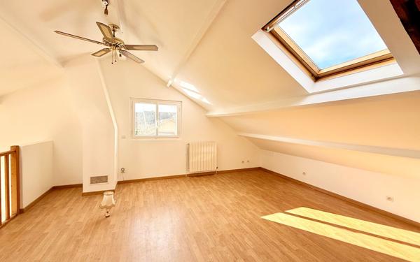 Maison à vendre    5 pièces • 173,44 m2 Auvers-sur-Oise