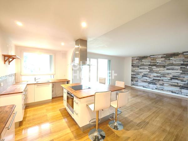 LE PLESSIS TREVISE : appartement F4 (85 m²) en location