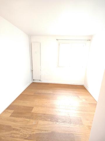 LE PLESSIS TREVISE : appartement F4 (85 m²) en location