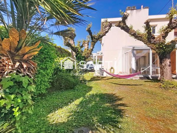 Proche tram, calme, jardin, garage