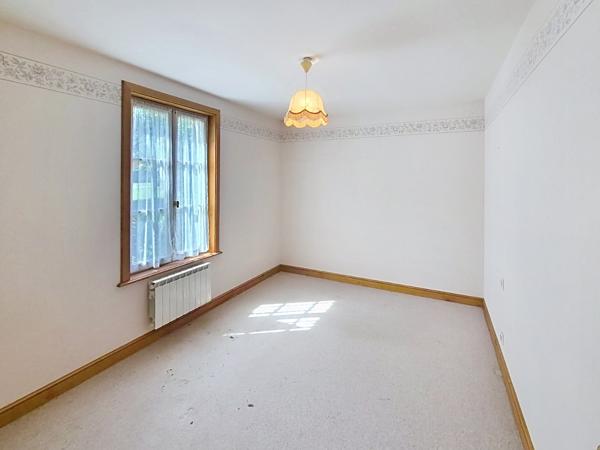 Maison
         4 pièces
        - 152 m² 219 900 €*