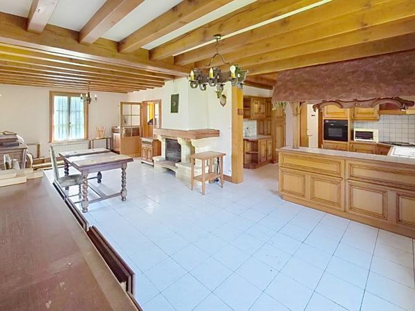 Maison
         4 pièces
        - 152 m² 219 900 €*