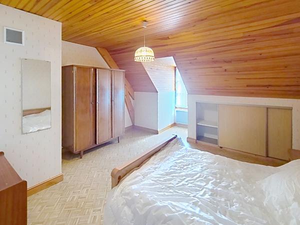 Maison
         4 pièces
        - 152 m² 219 900 €*