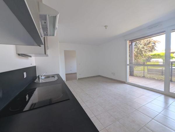 GRAND APPARTEMENT 2 PIECES AU CALME IDEALEMENT SITUE