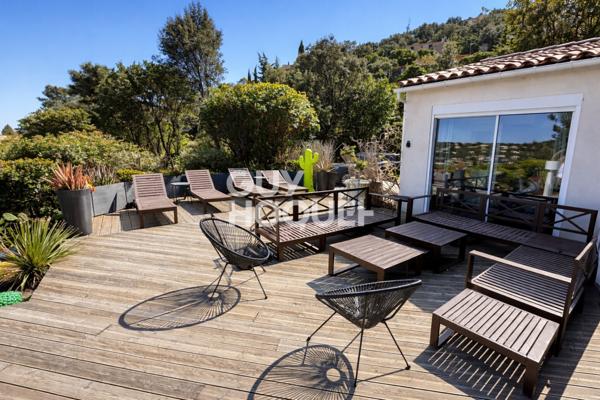 Villa contemporaine vue mer