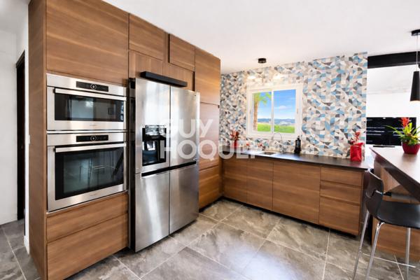 Villa contemporaine vue mer
