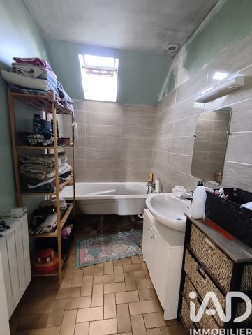 Maison à vendre 4 pièces 81,5 m² Saint-Gaultier