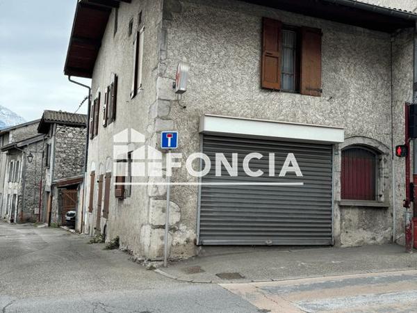 À vendre Maison 7 pièces 256 m² - Crolles 38920