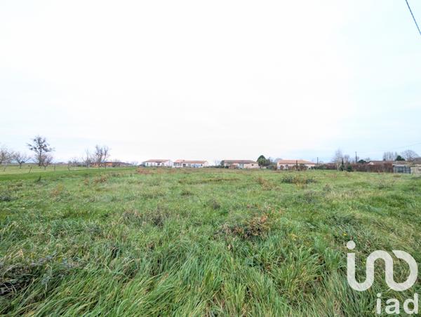 Terrain à vendre 2 393 m² Leignes-sur-Fontaine